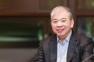 张松声星期四（5月28日）发表个人声明说，为有充足时间处理美国司法部对他的指控，他决定从2026年6月1日起就多项职务申请缺席假。（张松声提供）